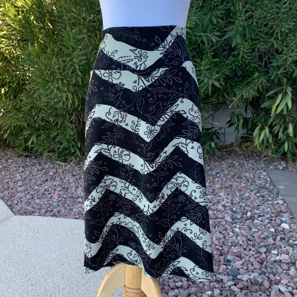 LuLaRoe Cassie